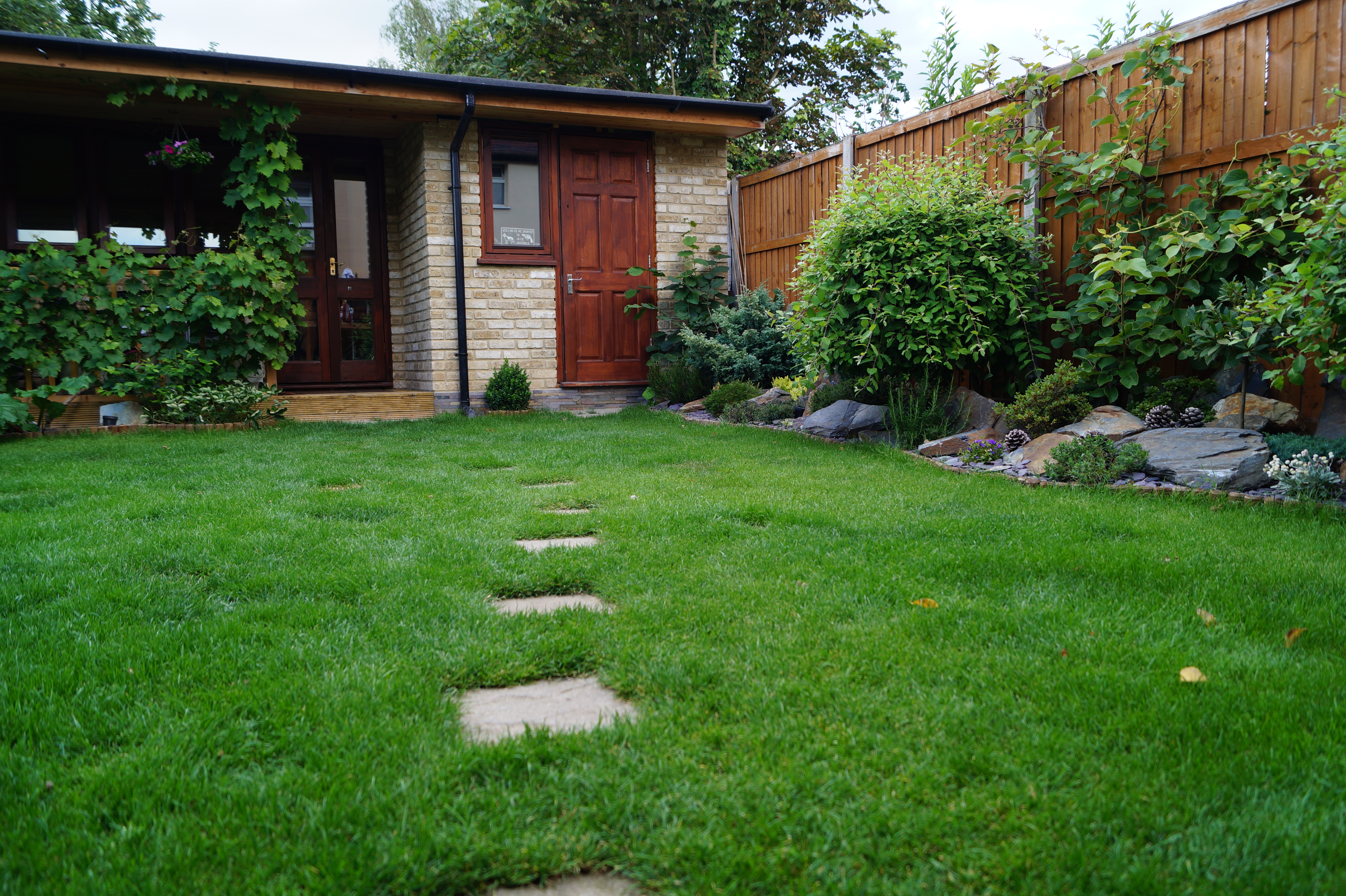 Drew Gardens, Greenford - construction progress